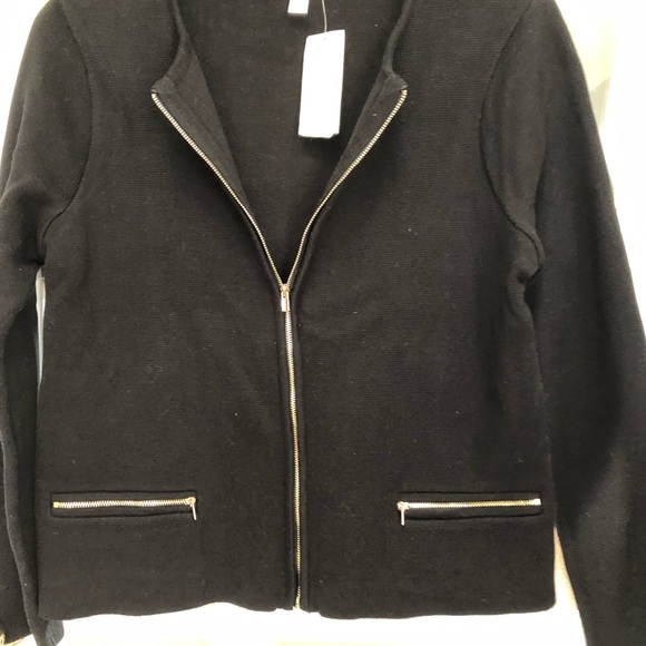 Woman’s jacket - Picture 2 of 4